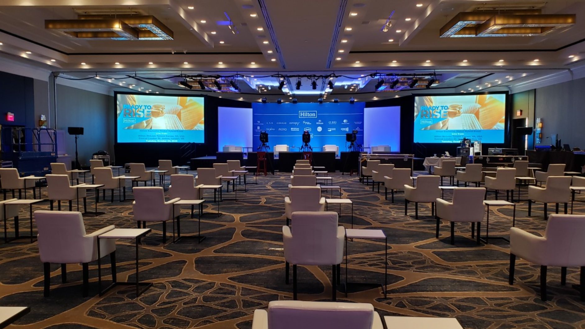 hybrid event meeting